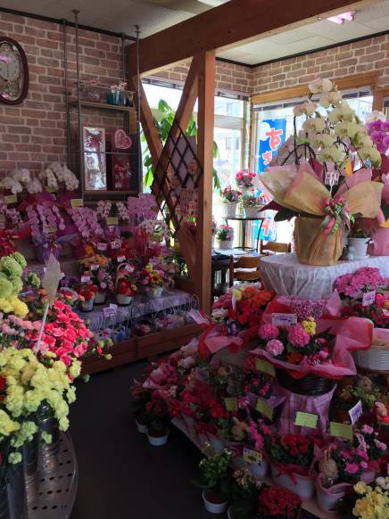 愛知県北名古屋市の花屋 フローリスト花式部にフラワーギフトはお任せください 当店は 安心と信頼の花キューピット加盟店です 花キューピットタウン